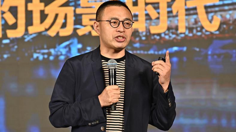 写给吴声:烟花散尽,回到自己